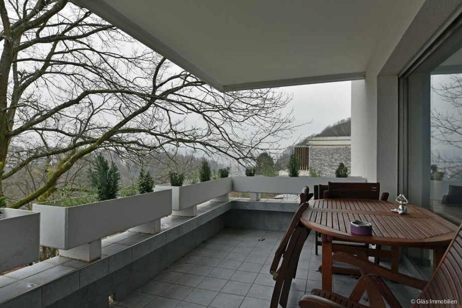 �berdachter Balkon Erdgeschosswohnung Saarbr�cken / Sankt Arnual