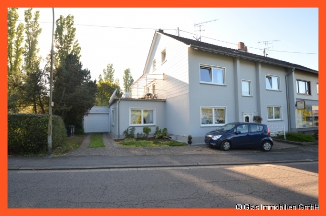 Stra�enansicht Gro�rosseln Mehrfamilienhaus ***VERKAUFT*** Umfangreich renoviertes Dreifamilienhaus in verkehrsg�nstiger Lage