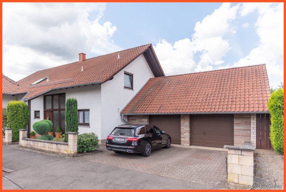 Gro�z�giges Einfamilienhaus mit Doppelgarage Einfamilienhaus V�lklingen