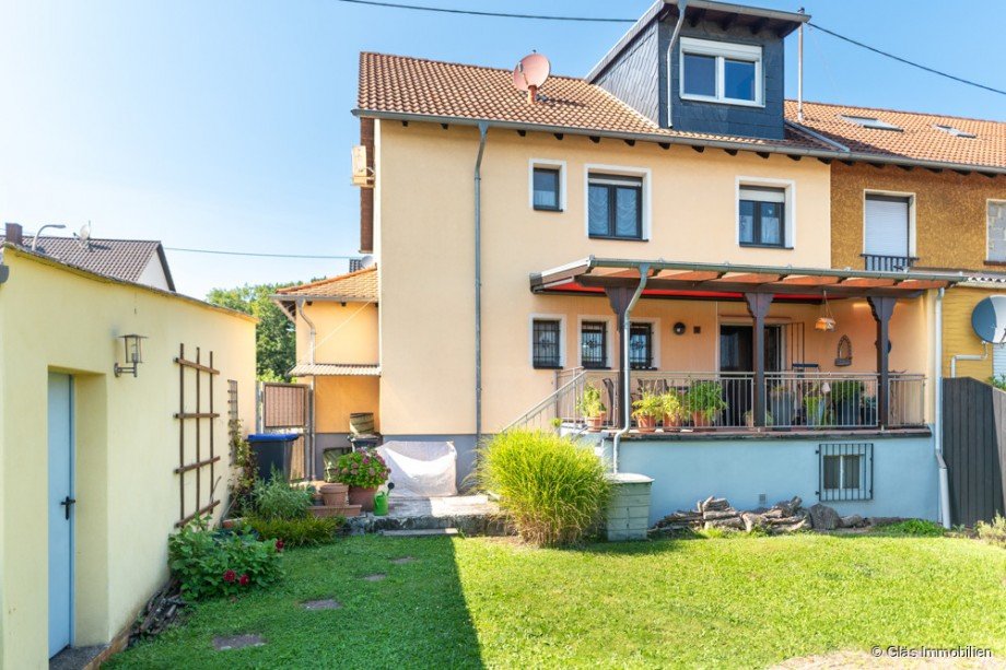 Gartenansicht Zweifamilienhaus V�lklingen