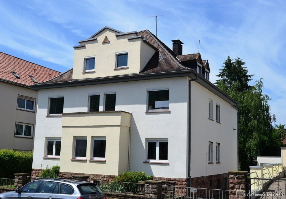 Stra�enansicht Zweifamilienhaus Saarbr�cken