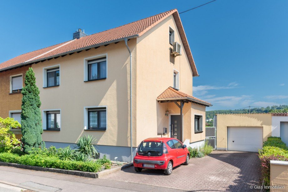 Zweifamilienhaus in ruhiger Wohnlage Zweifamilienhaus V�lklingen