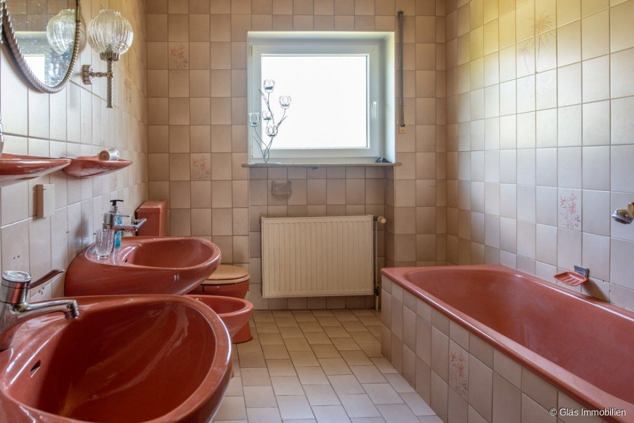 Badezimmer mit zwei Waschbecken, Bidet,... Einfamilienhaus V�lklingen / Lauterbach