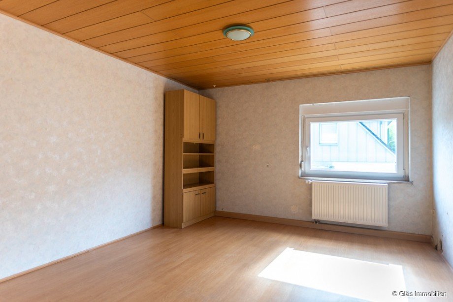 Schlafzimmer OG Zweifamilienhaus V�lklingen