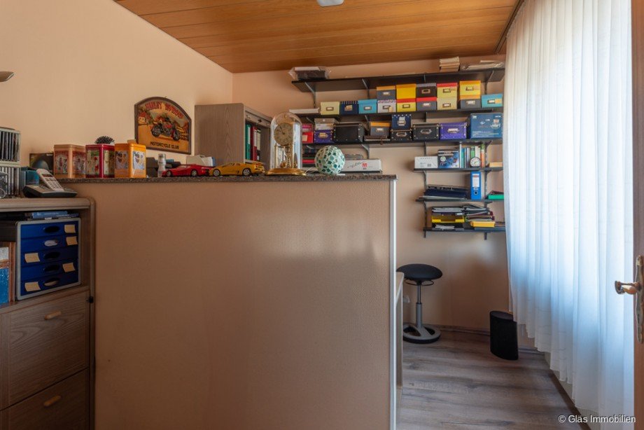 Kinderzimmer/Arbeitszimmer Erdgscho� Zweifamilienhaus V�lklingen