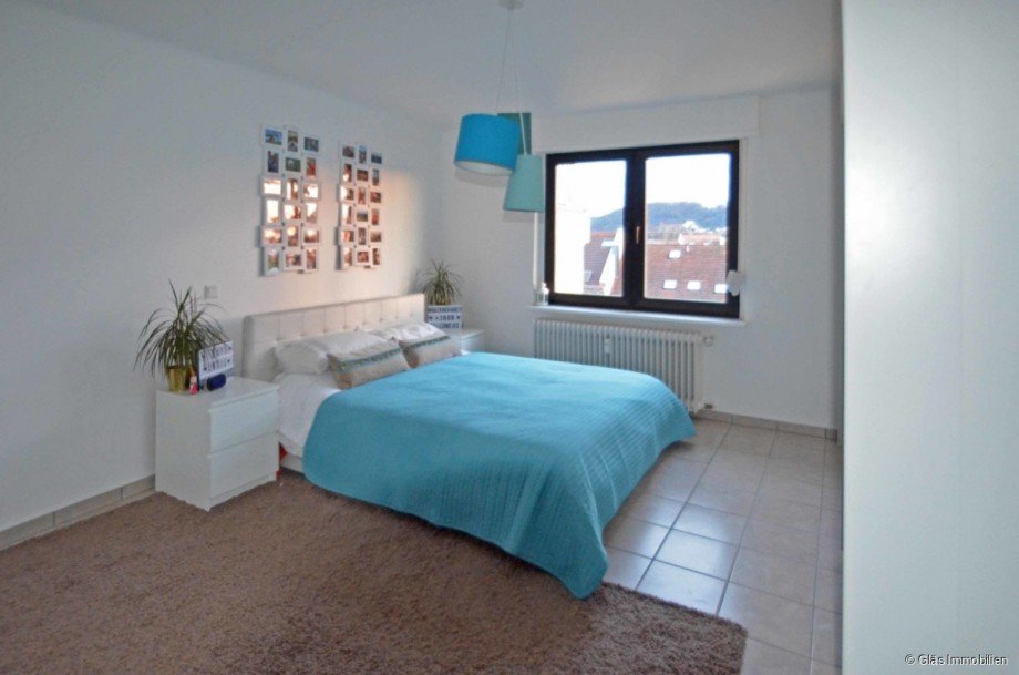 gro�z�giges Schlafzimmer Etagenwohnung Saarbr�cken / Sankt Johann