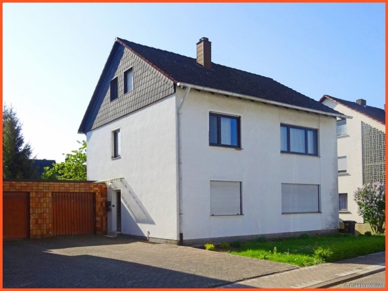 Freistehendes Zweifamilienhaus P�ttlingen Zweifamilienhaus P�ttlingen - Freihstehendes 2-Familienhaus in ruhiger, naturnaher Sackgassenlage