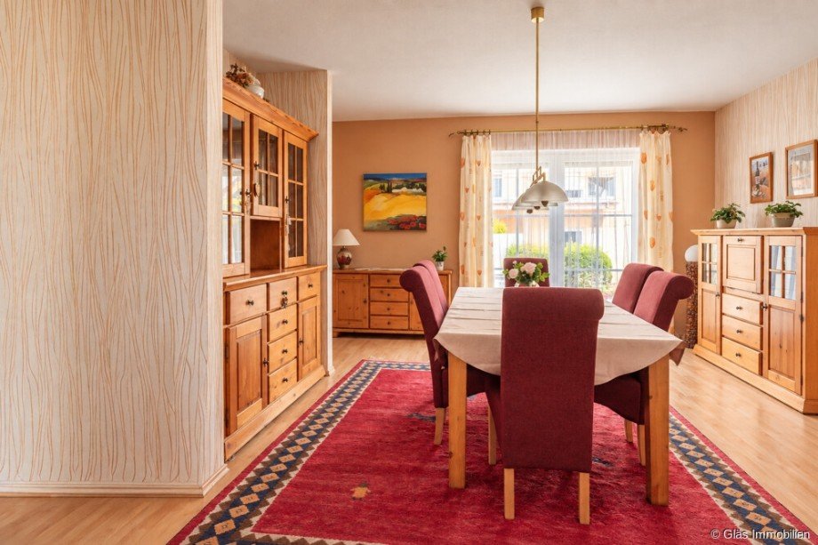Helles Esszimmer im EG Zweifamilienhaus Wadgassen