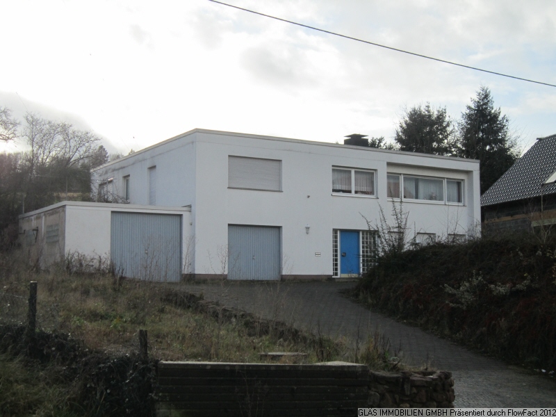 Stra�enansicht Einfamilienhaus Riegelsberg