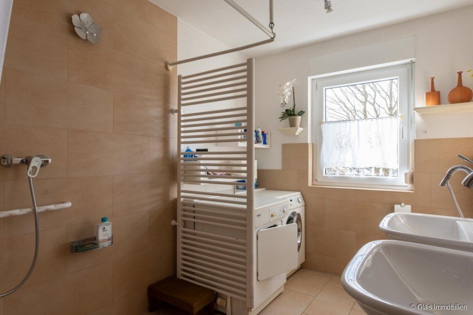 Badezimmer mit bodengleicher Dusche Etagenwohnung Mettlach / Orscholz