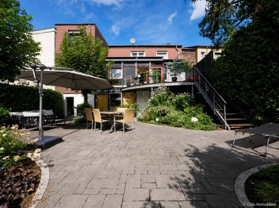 Charaktervolles Einfamilienhaus mit Einliegerwohnung Einfamilienhaus V�lklingen