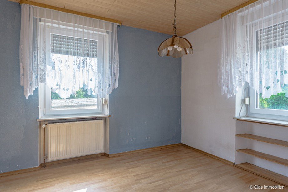 Zimmer EG Zweifamilienhaus V�lklingen