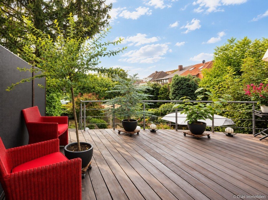 Balkon vorm Wintergarten Einfamilienhaus V�lklingen