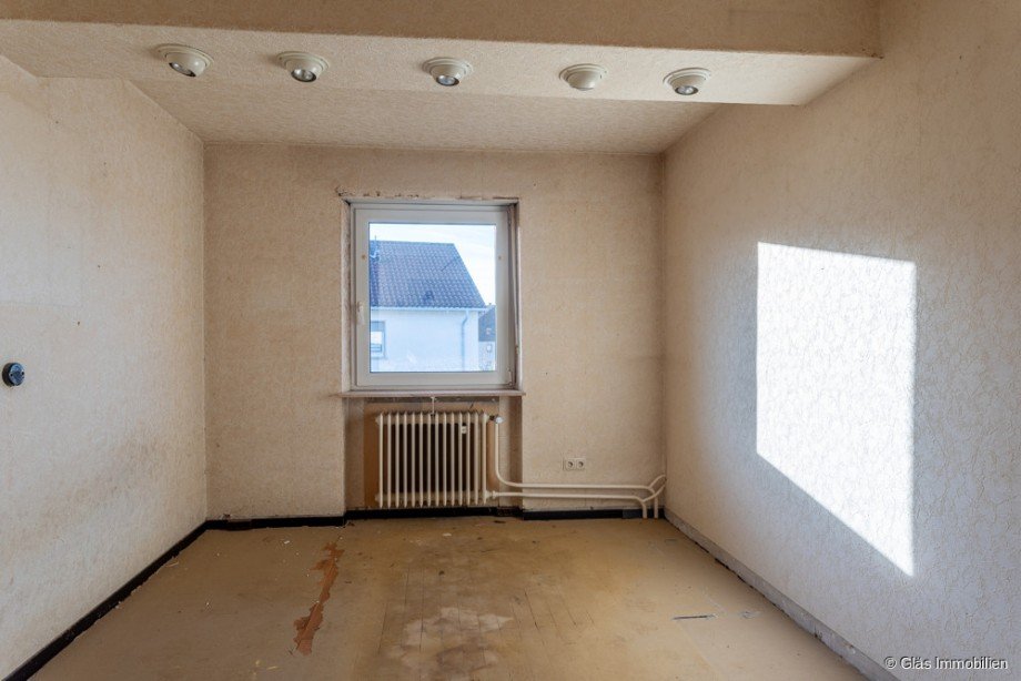 Schlafzimmer OG Zweifamilienhaus V�lklingen