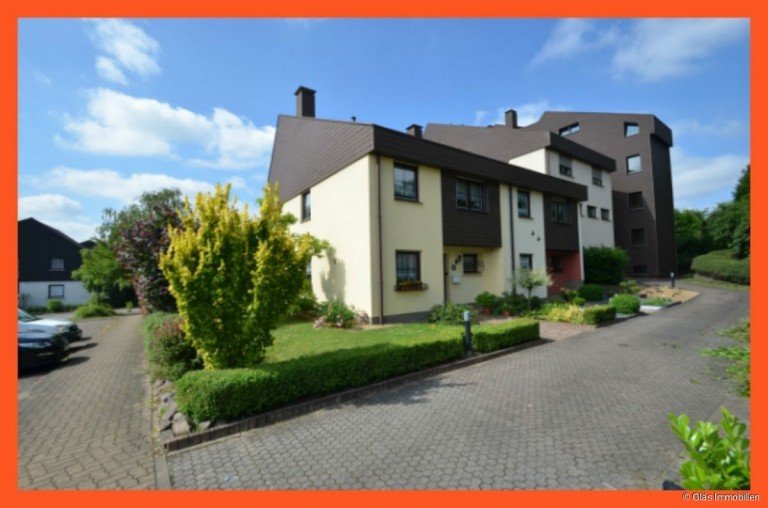 Ruhige Eigentumswohnung in sonniger Lage V�lklingen Etagenwohnung Sonnenh�gel - Schicke 3 ZKB Wohnung mit Balkon und Aufzug in sonniger Wohnlage