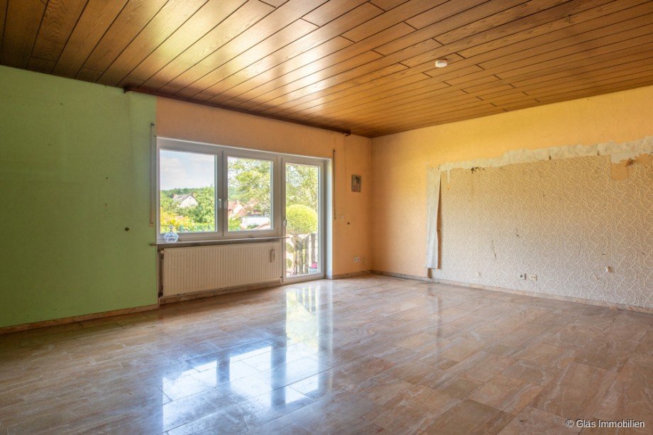 Wohn-/Esszimmerzimmer mit Zugang zur Terrasse Einfamilienhaus V�lklingen / Lauterbach