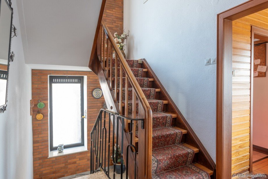 Treppenhaus Oberschoss Zweifamilienhaus Saarbr�cken / Gersweiler