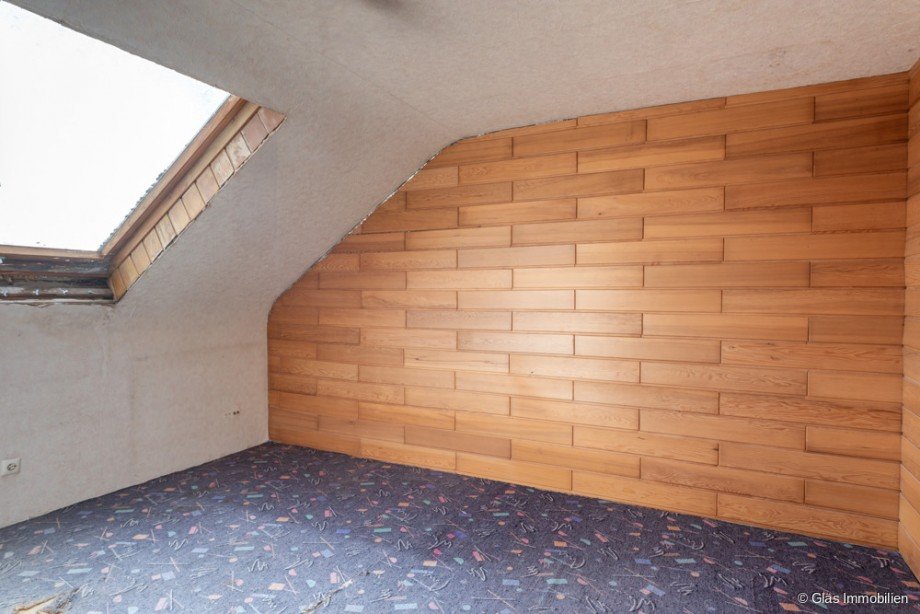 Kinderzimmer 2 im DG Doppelhaush�lfte V�lklingen