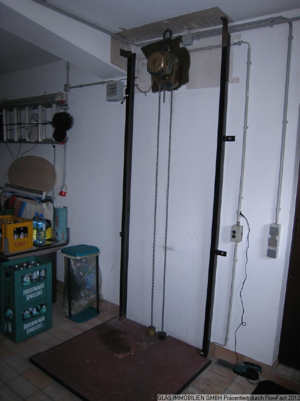 Lastenaufzug ins UG Haus Saarlouis