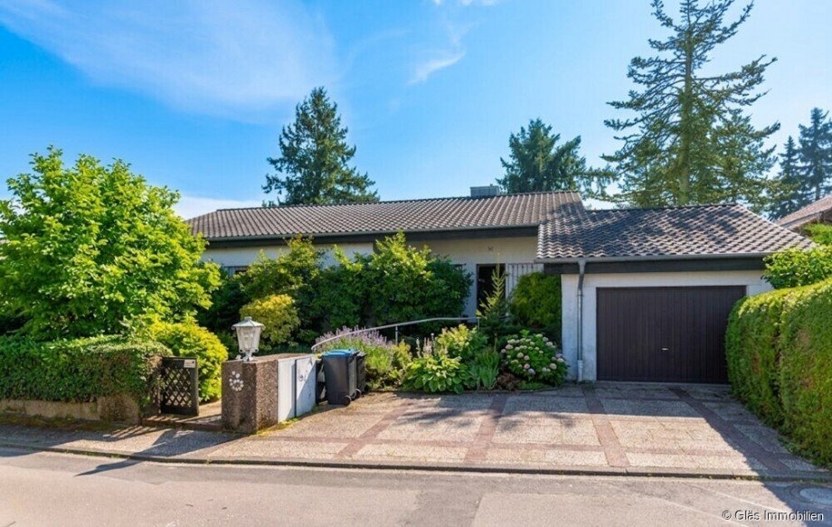 Freistehendes Einfamilienhaus in sonniger Wohnlage Einfamilienhaus �berherrn / Altforweiler