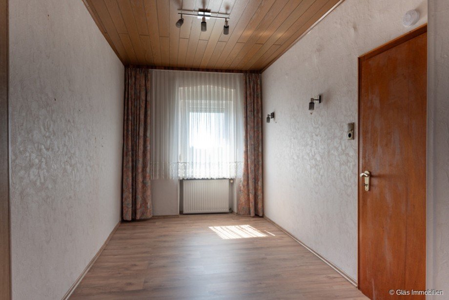 Zimmer 1 OG Zweifamilienhaus Riegelsberg