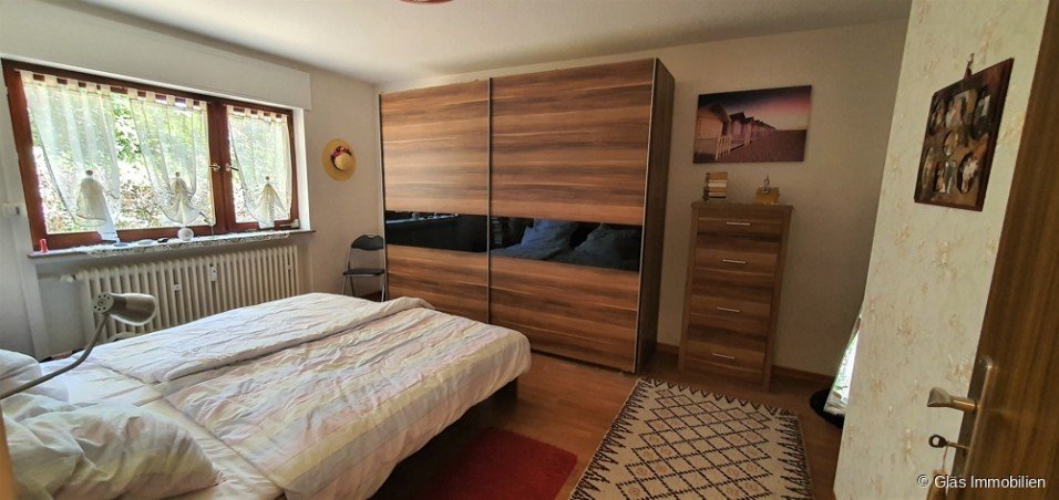 Schlafzimmer Souterrainwohnung V�lklingen