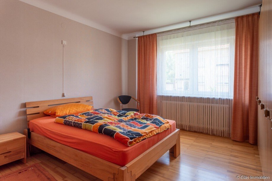 Schlafzimmer im Erdgeschoss Einfamilienhaus V�lklingen / Ludweiler