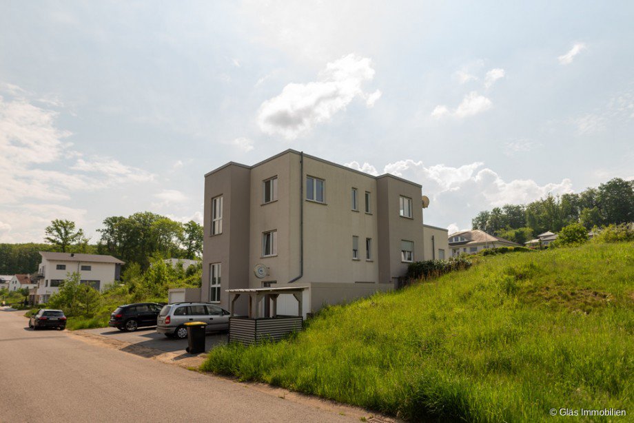 Modernes Mehrfamilienhaus in naturnaher Lage Penthousewohnung V�lklingen / Geislautern