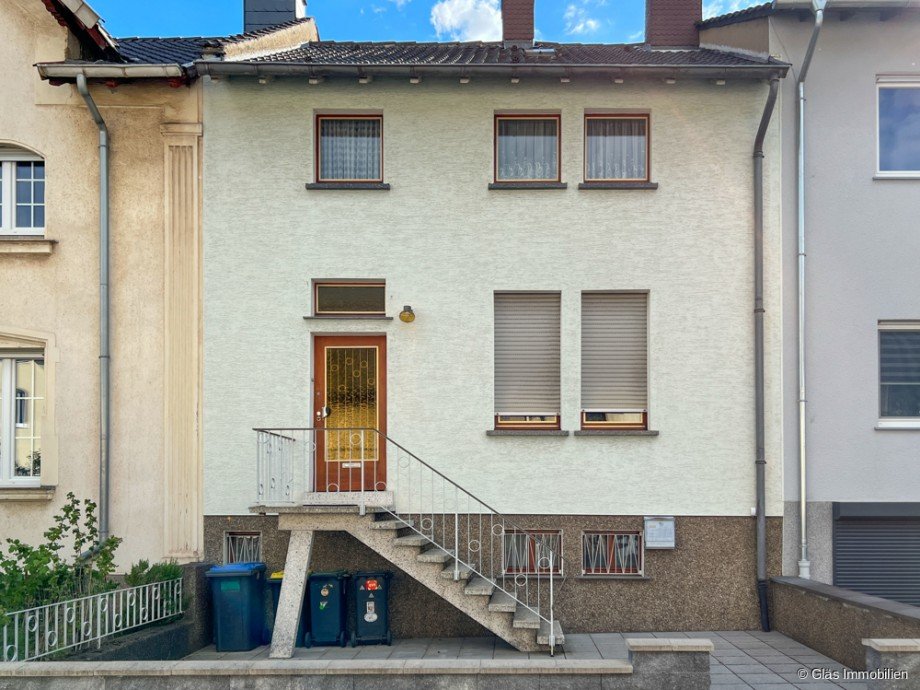Vorderfront Reihenmittelhaus V�lklingen
