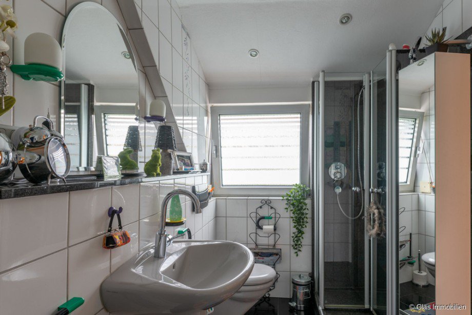 Badezimmer im DG Einfamilienhaus V�lklingen