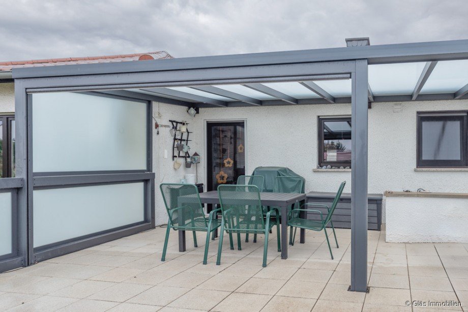 �berdachte Terrasse Einfamilienhaus Grolsheim