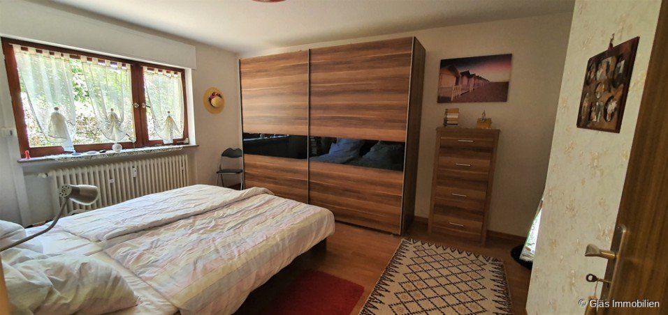 Schlafzimmer Souterrainwohnung V�lklingen