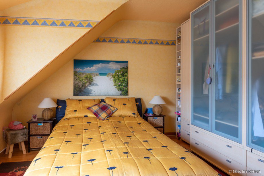 Schlafzimmer im DG Einfamilienhaus V�lklingen