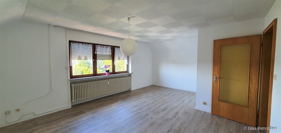 Wohn-Esszimmer Dachgeschosswohnung V�lklingen