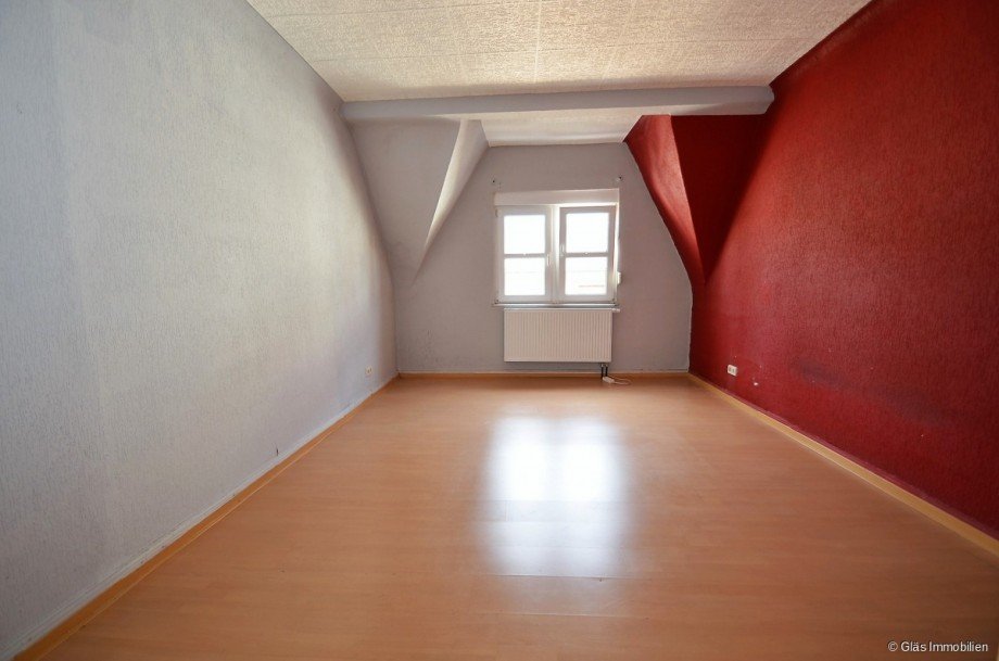 Zimmer 4, OG Einfamilienhaus V�lklingen
