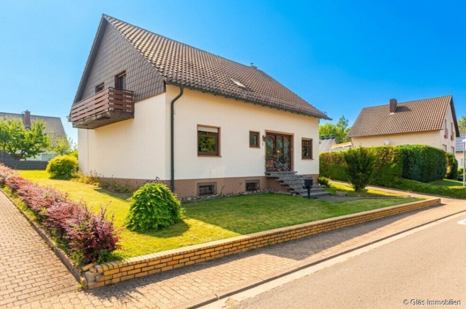 Seitenansicht Einfamilienhaus �berherrn / Berus