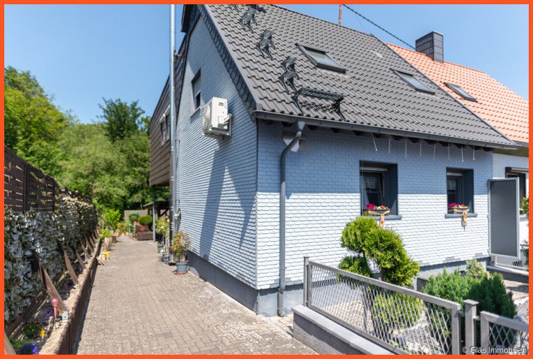 Einfamilienhaus mit exklusiver Ausstattung V�lklingen Reihenhaus Gem�tliches, renoviertes EFH - sch�n angelegter Garten mit Sauna und Teich - f�r Genie�er