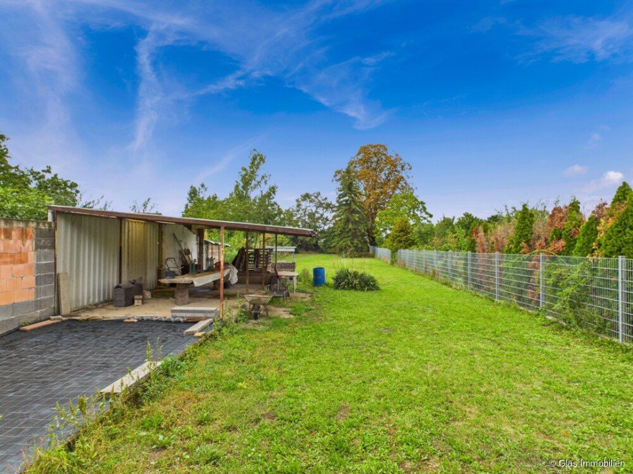 Blick von Terrasse ins Grundst�ck Einfamilienhaus R�dersheim-Gronau