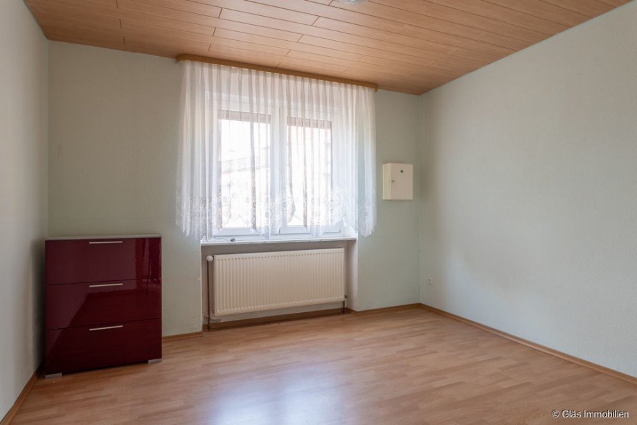 Zimmer 3 EG Zweifamilienhaus V�lklingen