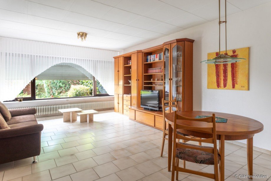 Wohnzimmer mit Blick ins Gr�ne Einfamilienhaus V�lklingen
