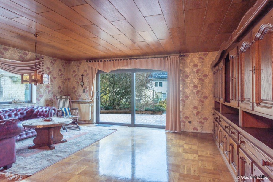 Wohnzimmer mit Zugang zur Terrasse Reihenendhaus V�lklingen