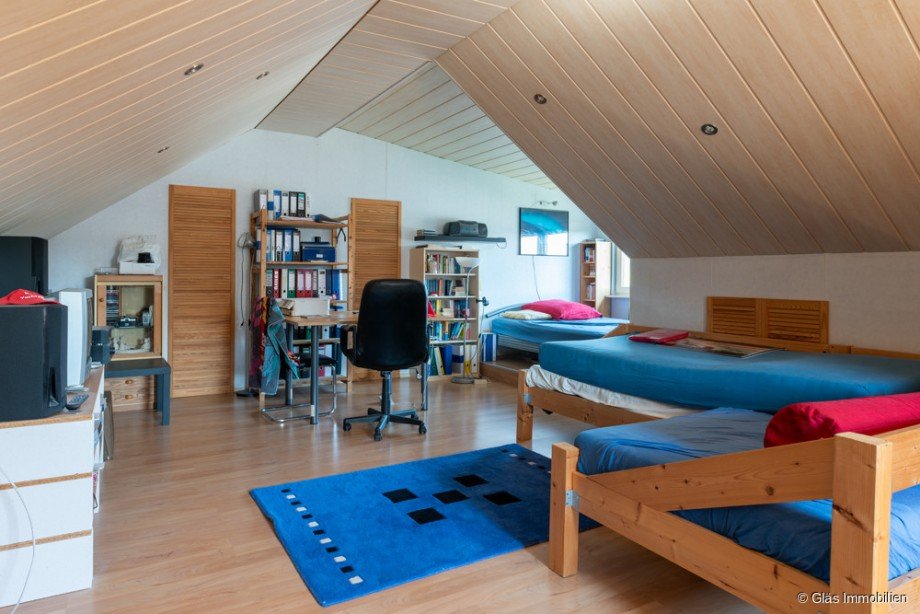 Kinderzimmer im DG Zweifamilienhaus V�lklingen