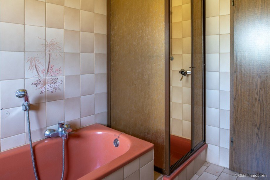 Wanne und Dusche Einfamilienhaus V�lklingen / Lauterbach