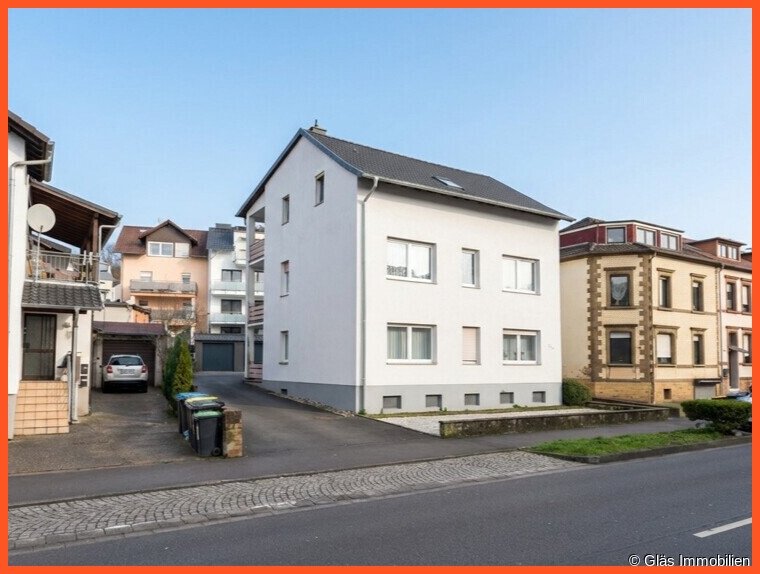 Freistehendes Dreifamilienhaus Bous Mehrfamilienhaus Attraktive Kapitalanlage - Vollvermietetes Dreifamilienhaus mit 5 Garagen in zentraler Lage