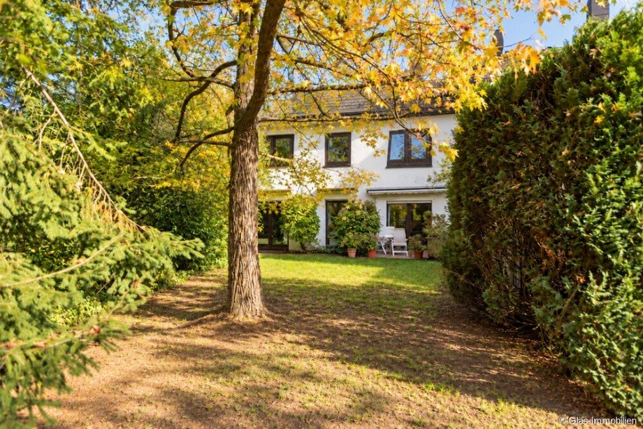 Grundst�ck mit altem Baumbestand Einfamilienhaus V�lklingen