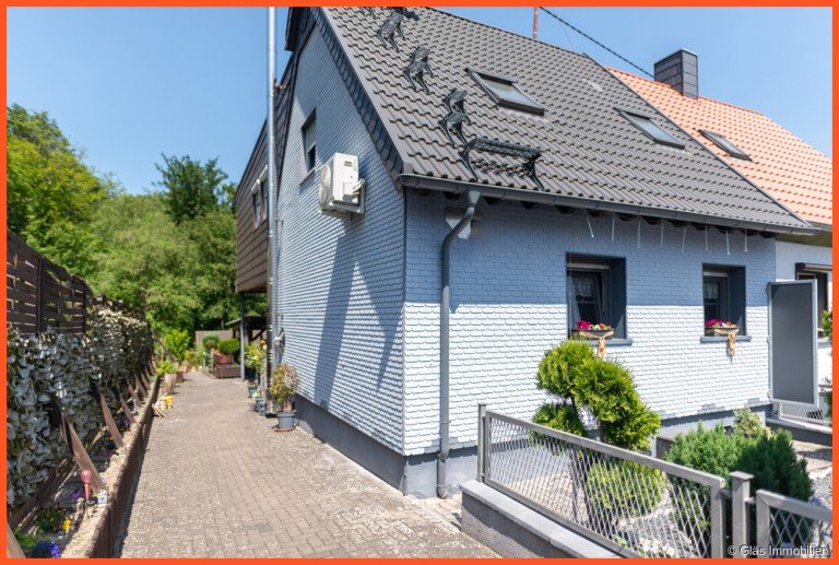 Einfamilienhaus mit exklusiver Ausstattung V�lklingen Reihenhaus Gem�tliches, renoviertes EFH - sch�n angelegter Garten mit Sauna und Teich - f�r Genie�er