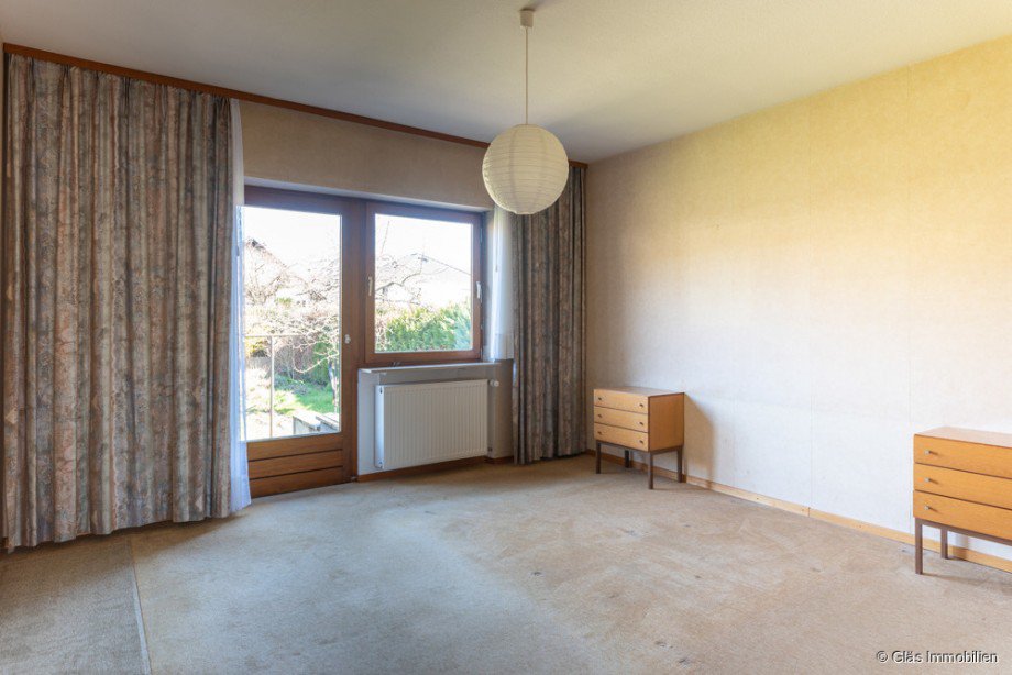Elternschlafzimmer mit Zugang zur Terrasse Einfamilienhaus Blieskastel