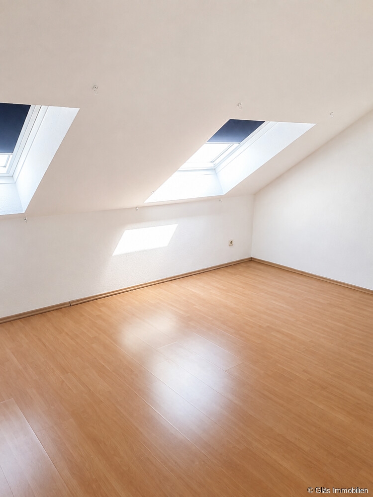 Dachzimmer 2 Maisonettewohnung Saarbr�cken