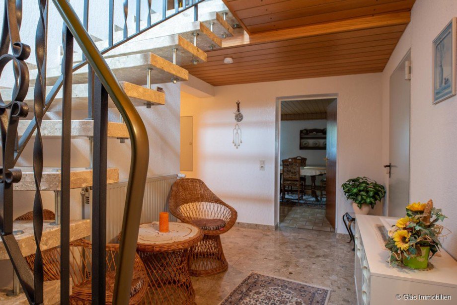 Treppe ins UG Einfamilienhaus Gro�rosseln