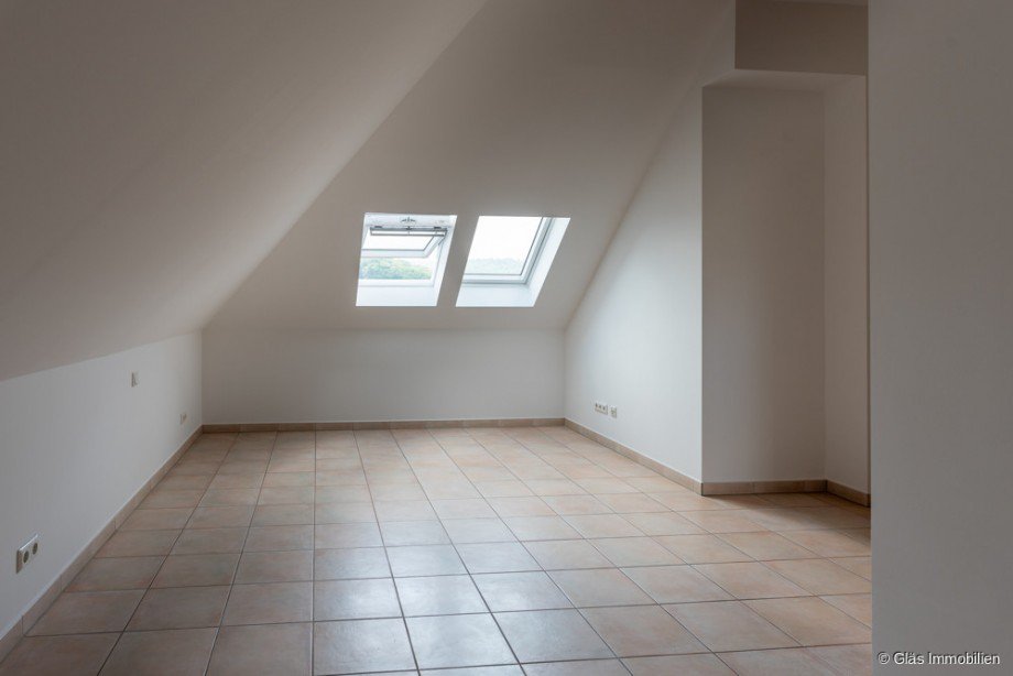Elternschlafzimmer Maisonettewohnung V�lklingen